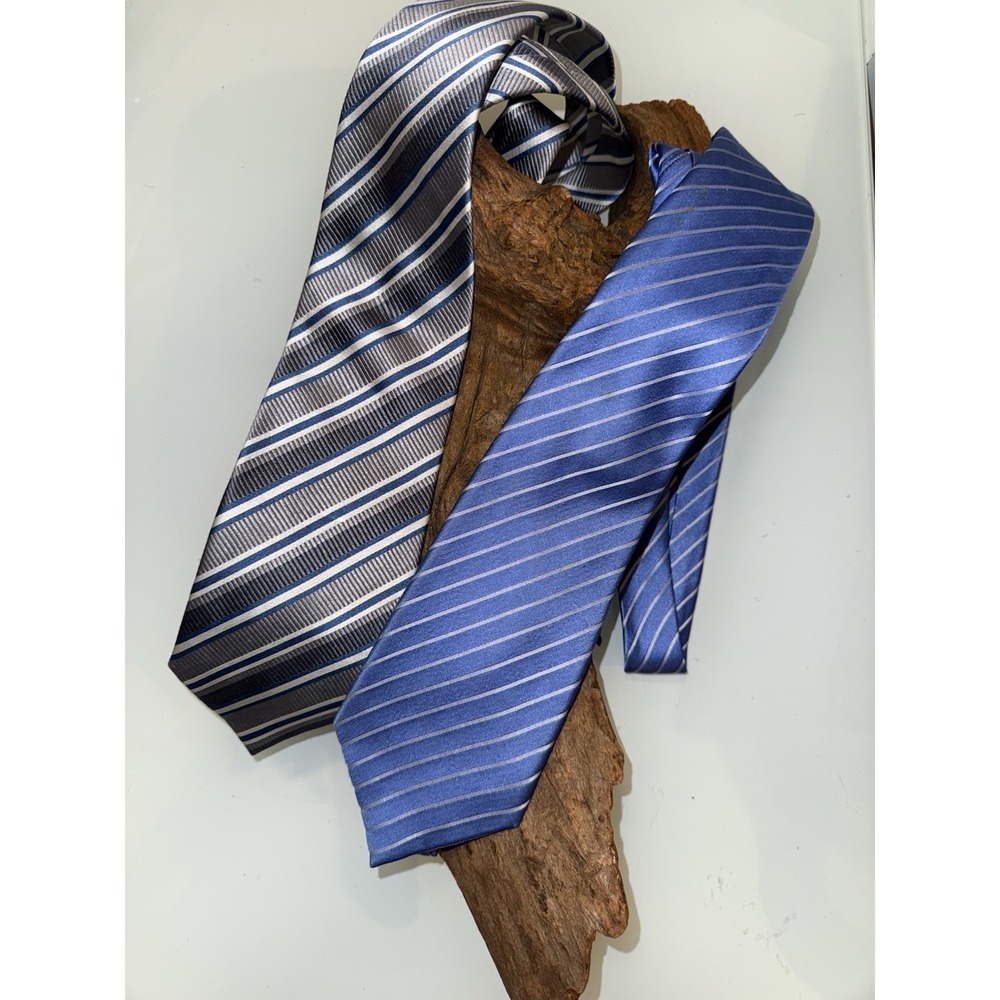 2 Donald J. Trump Signature Collection Silk Tie Blue & Gray Stripe Neckwear